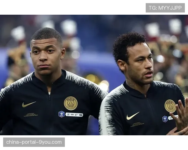 法国足协与警方开会,商讨赛季末关键场次安保升级方案 法国足协与警方开会,商讨赛季末关键场次安保升级方案